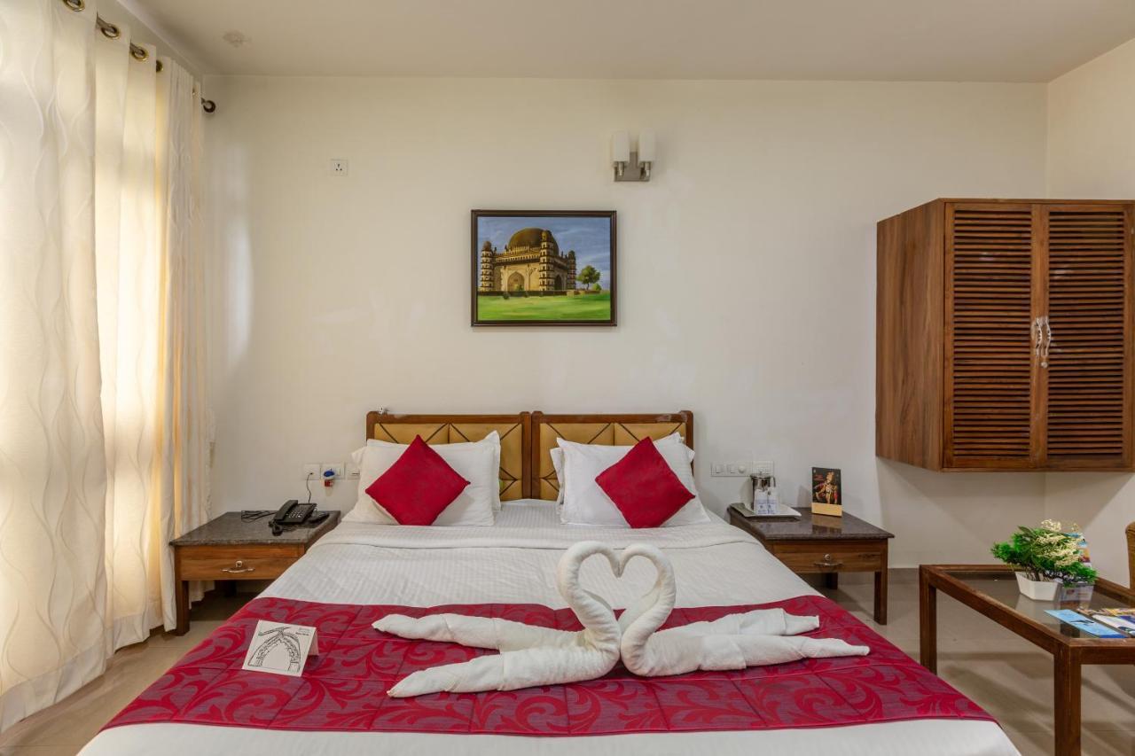 KSTDC Hotel Mayura Pine Top Nandi Hills Eksteriør billede