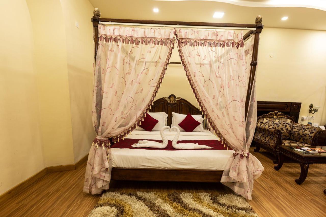 KSTDC Hotel Mayura Pine Top Nandi Hills Eksteriør billede