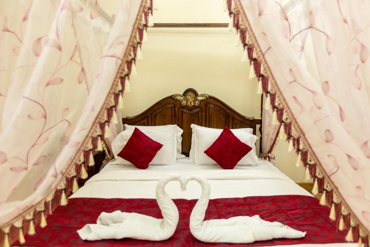 KSTDC Hotel Mayura Pine Top Nandi Hills Eksteriør billede