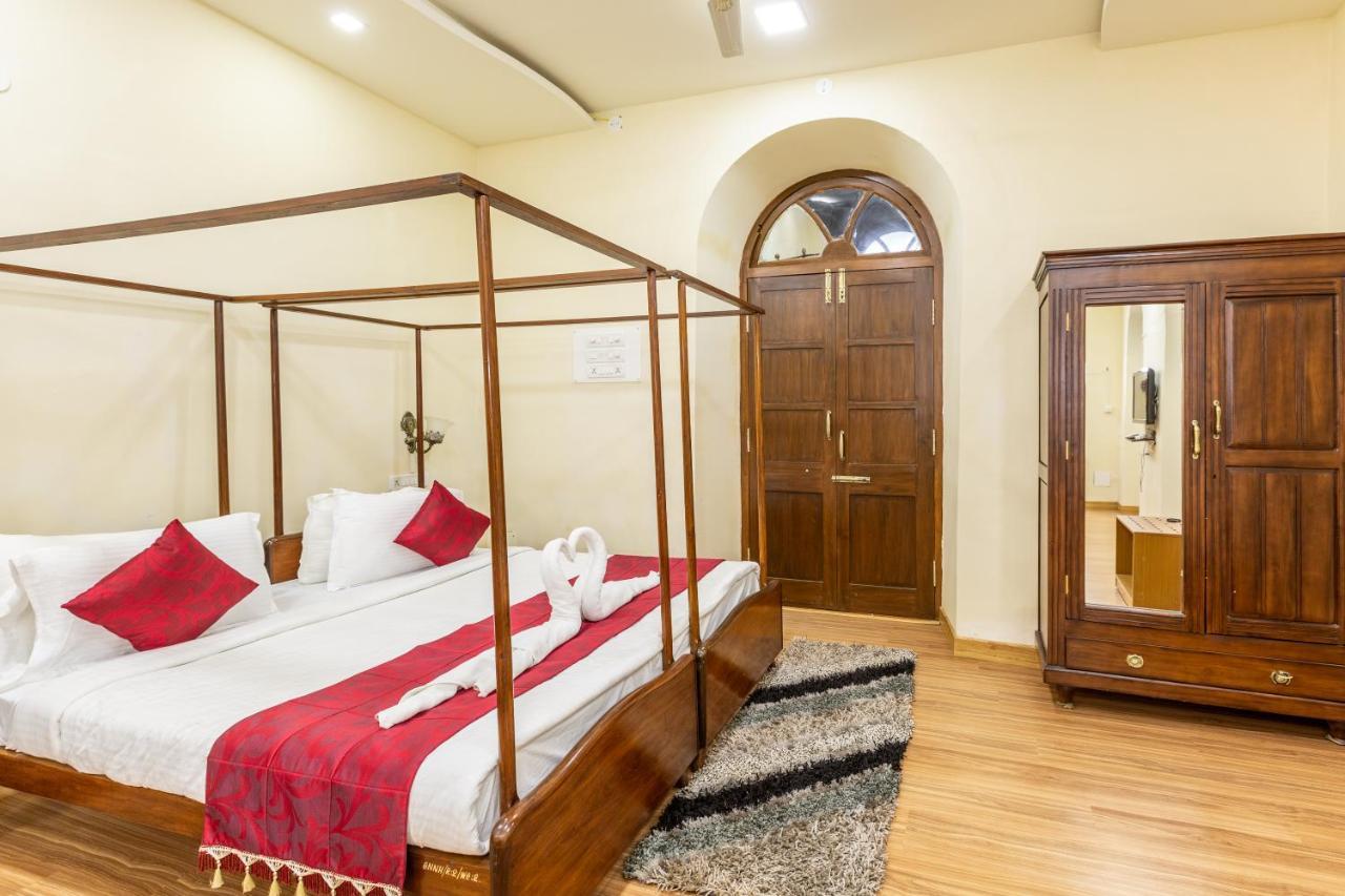 KSTDC Hotel Mayura Pine Top Nandi Hills Eksteriør billede
