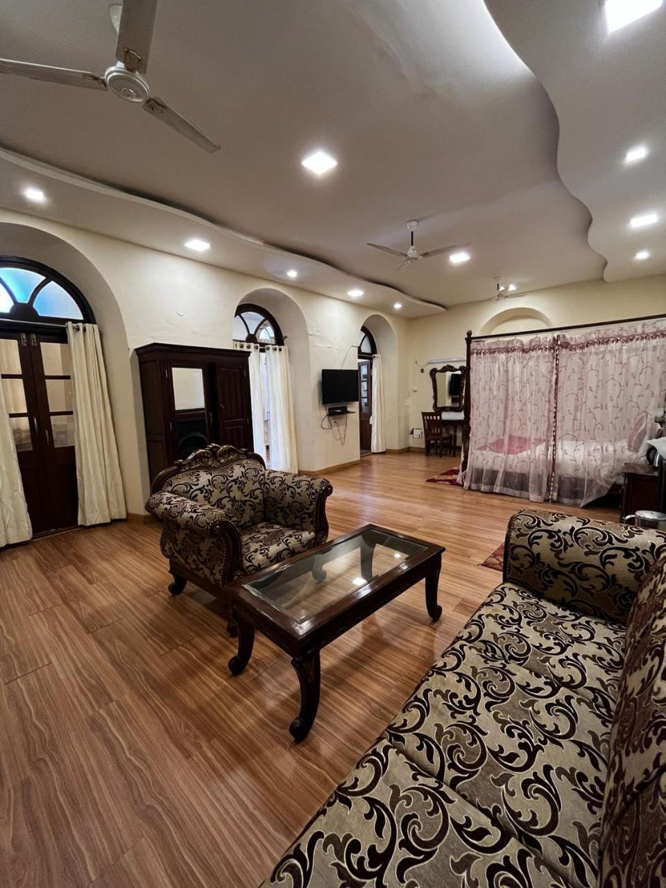 KSTDC Hotel Mayura Pine Top Nandi Hills Eksteriør billede