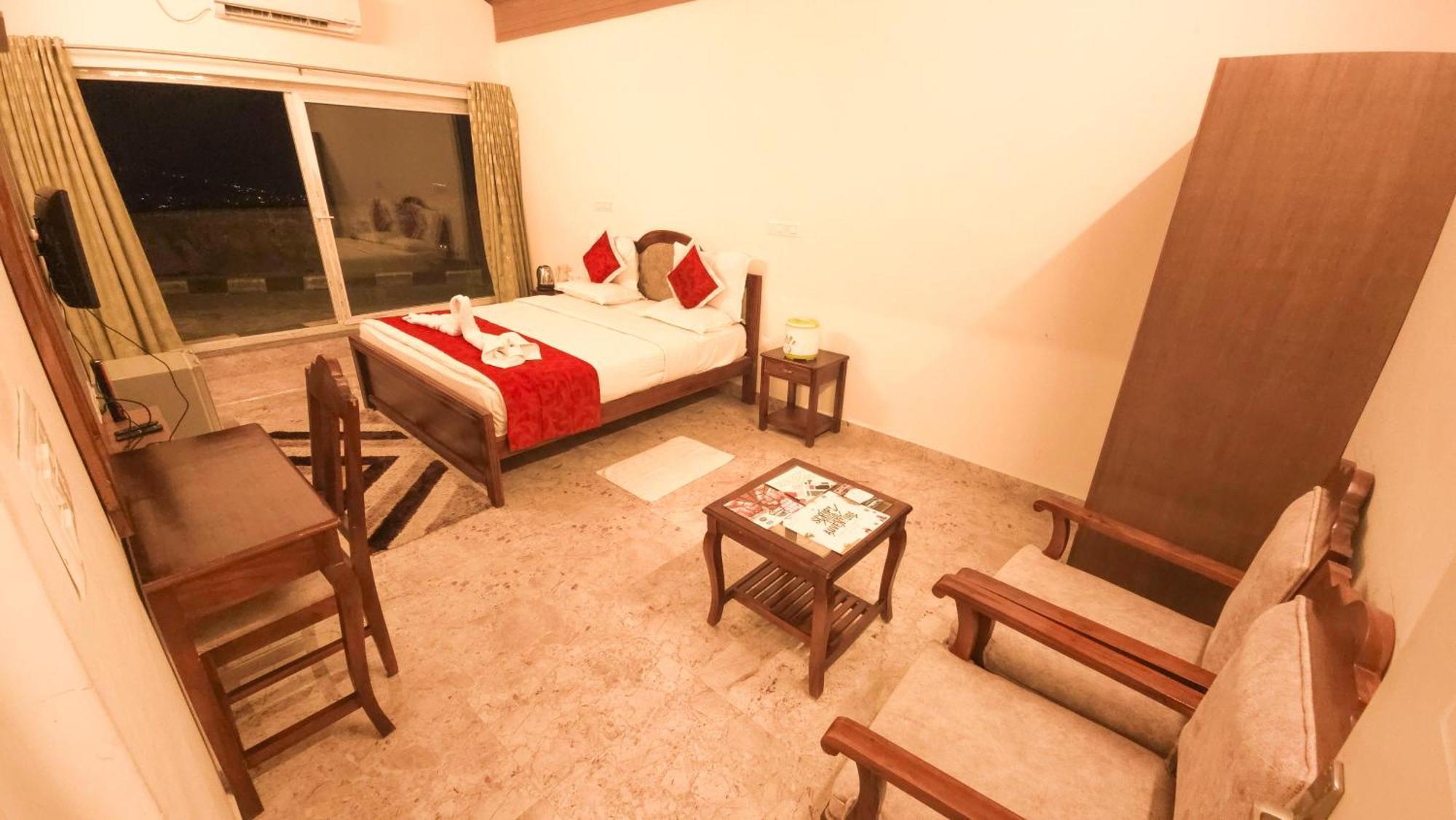 KSTDC Hotel Mayura Pine Top Nandi Hills Eksteriør billede